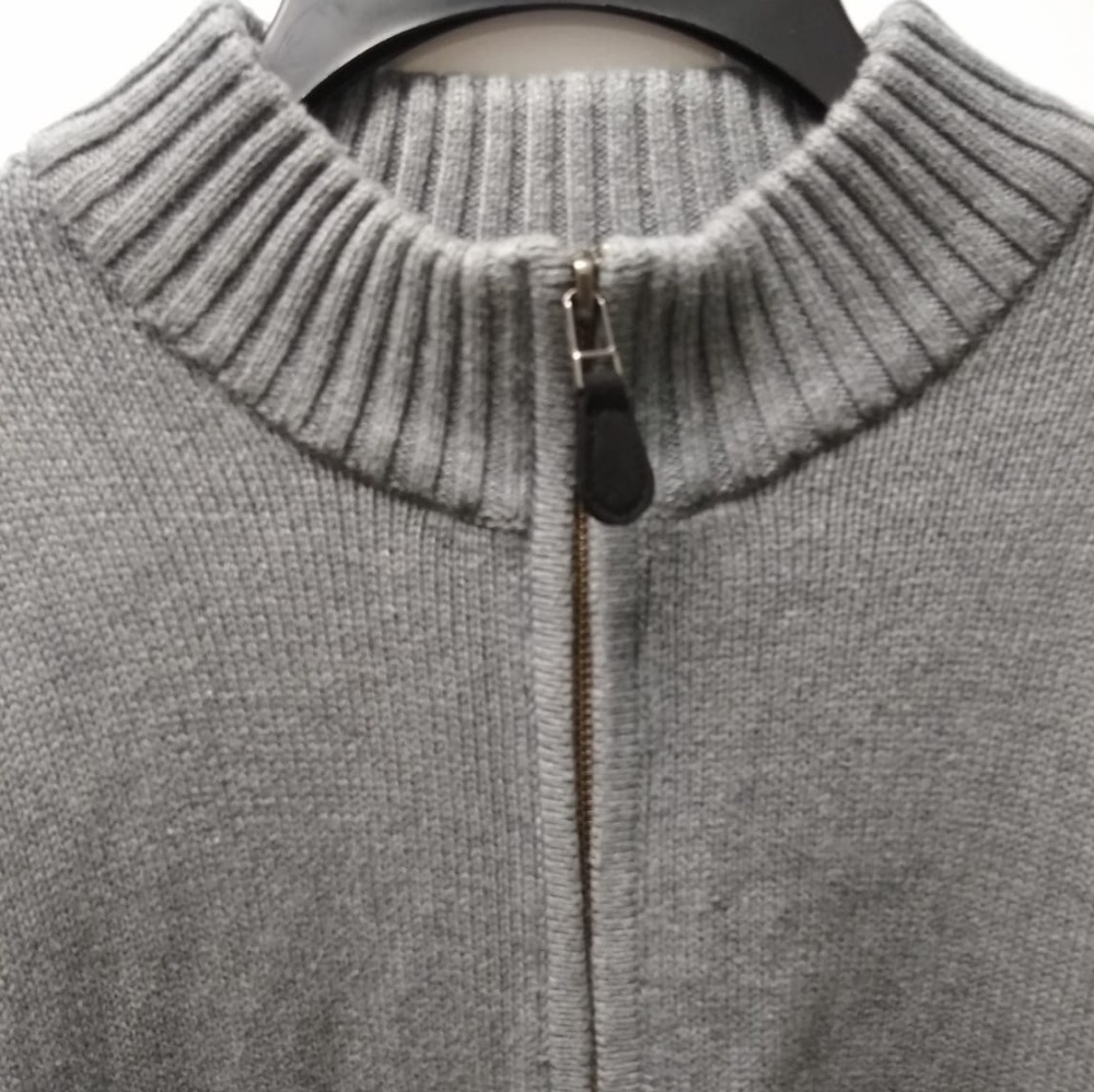 Jos A Bank men's Sweater.